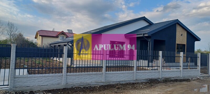 Gulia, casa 4 camere parter, 107 mp utili, curte 500, intre 2 paduri
